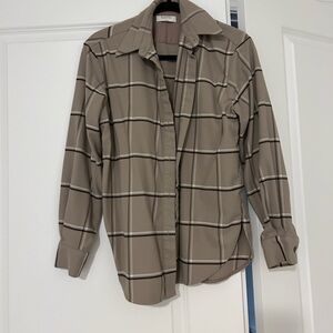 Babaton district button up